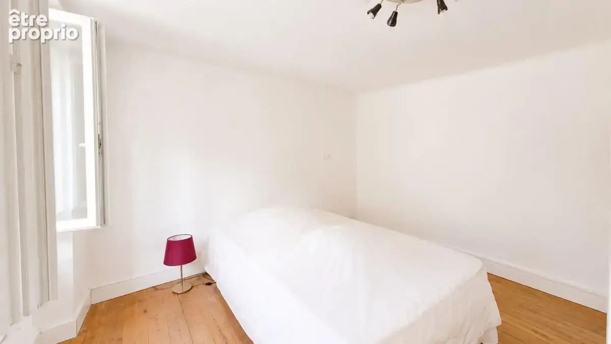 Maison de caractère rénovée avec garage et combles aménageables - photo 9