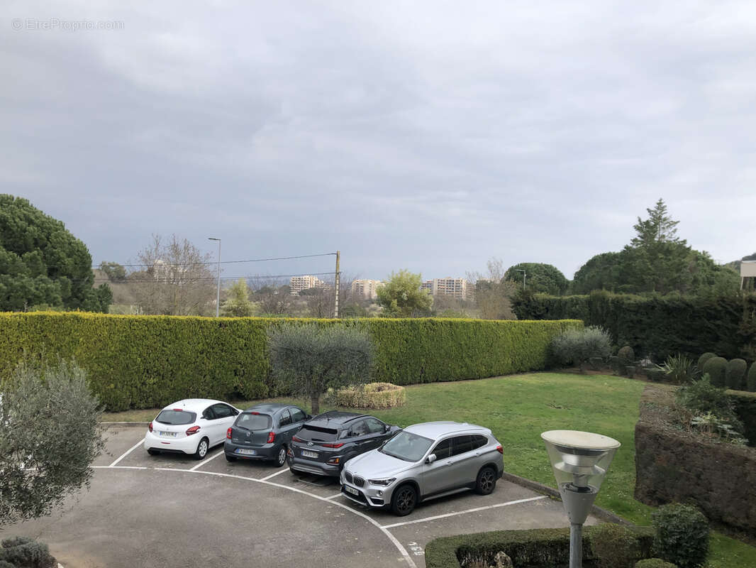 Appartement à MANDELIEU-LA-NAPOULE