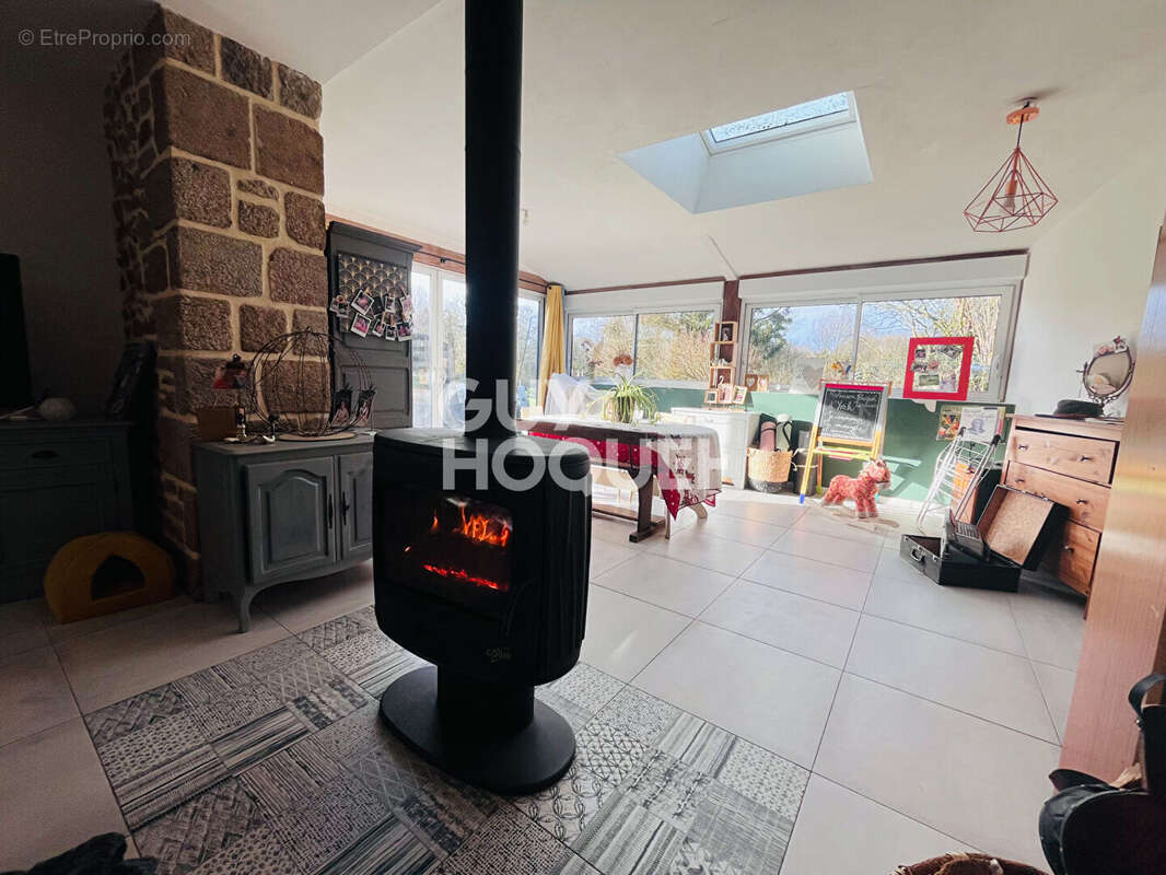 Maison à BAGUER-PICAN