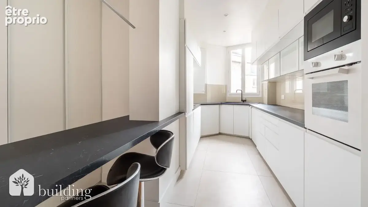 Porte Maillot Paris 17ème - Appartement 5 pièces 110,19 m² avec 2 balcons - photo 8