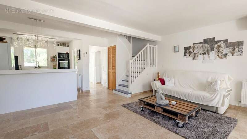 Maison à SAINT-MARTIN-DE-CRAU