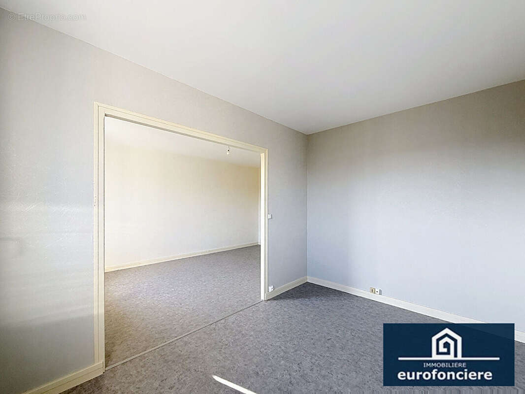 Appartement à LA CHAPELLE-SAINT-LUC