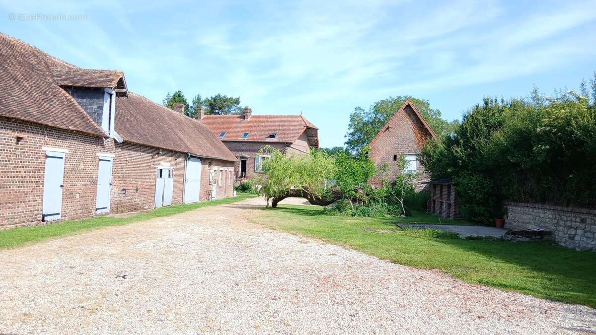 Maison à SAINT-GERMER-DE-FLY