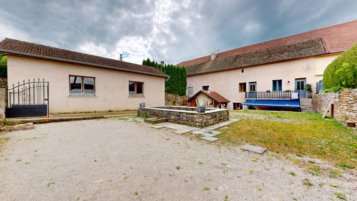 Appartement à CLERON