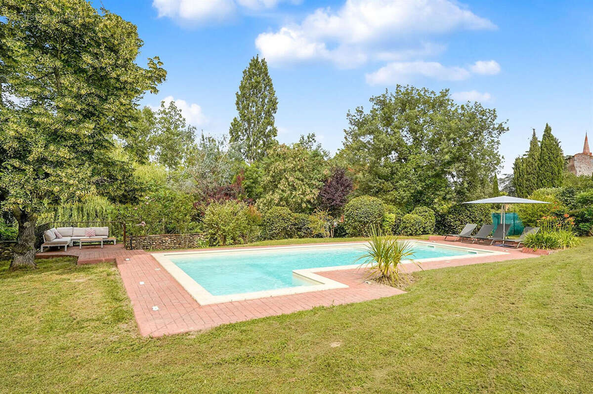 HAUTE-GARONNE - près de Toulouse - Manoir du XVIIe siècle avec maison d'amis, piscine et potentiel de revenus . - photo 17