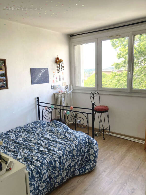 Appartement à ALLONNES