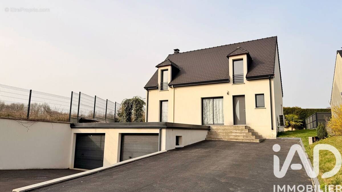 Photo 1 - Maison à BEAUVAIS