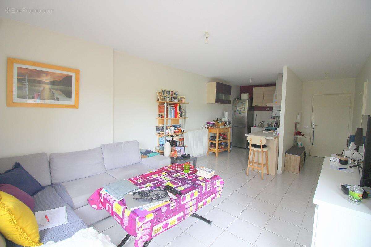 Appartement à RILLIEUX-LA-PAPE