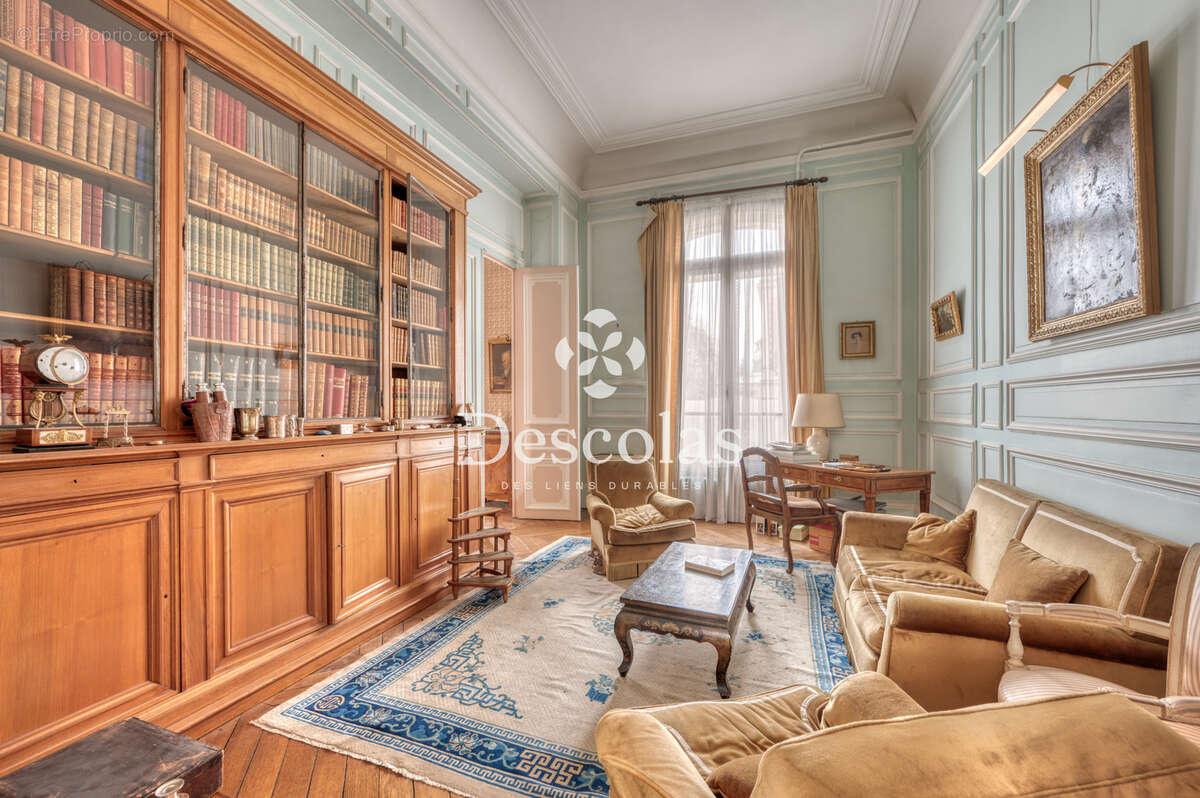 Hôtel Particulier Centre-ville de Saint-Germain-en-Laye - photo 11