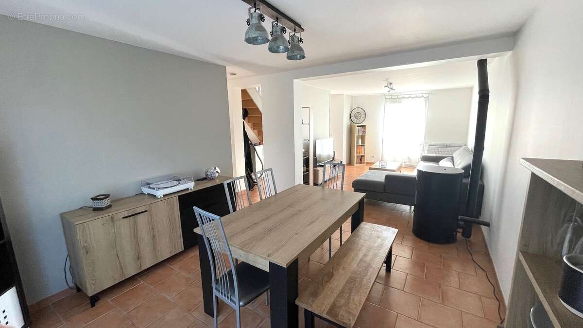 Maison à FOUJU