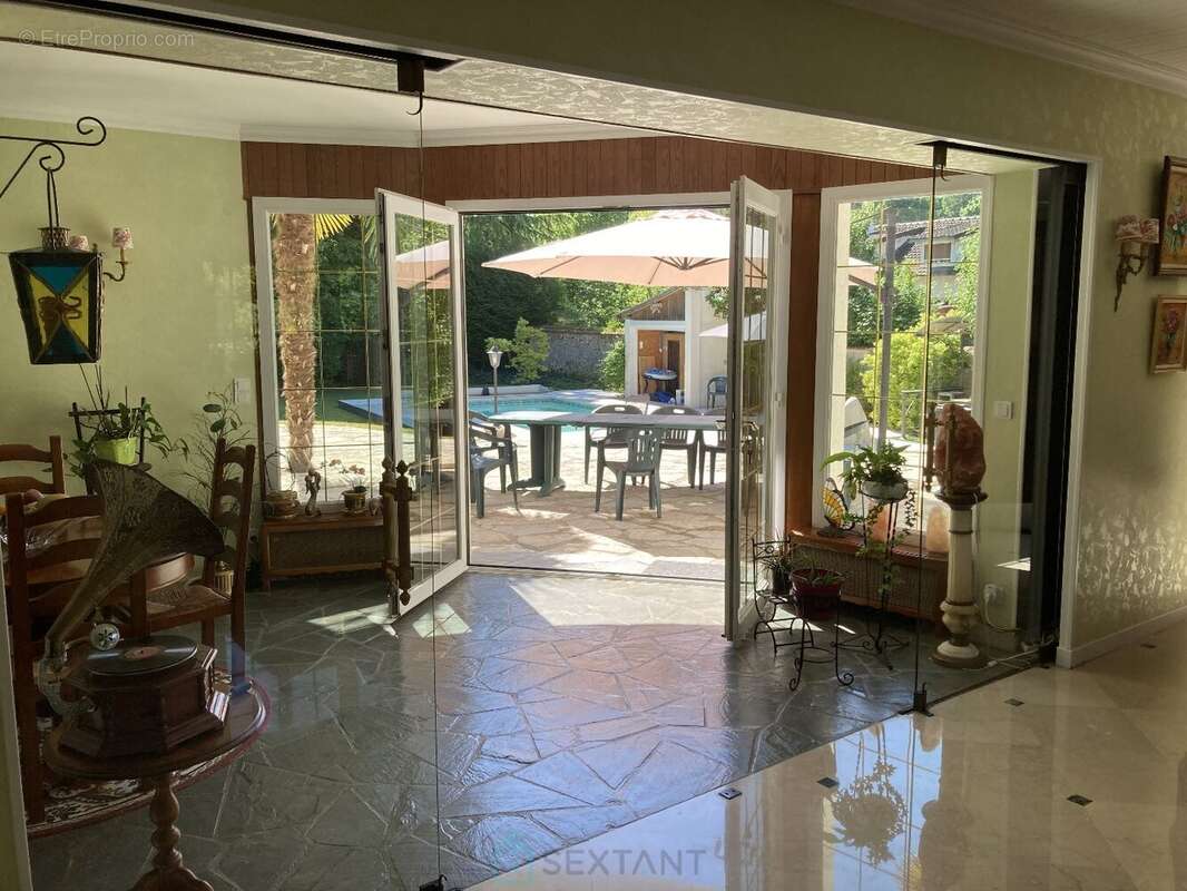 Villa située dans un secteur verdoyant très recherché - photo 6