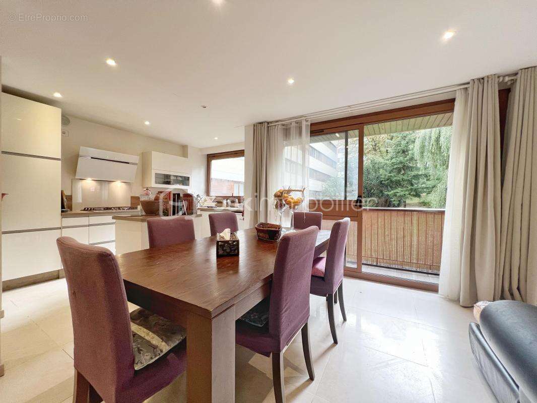 Appartement à LA CELLE-SAINT-CLOUD