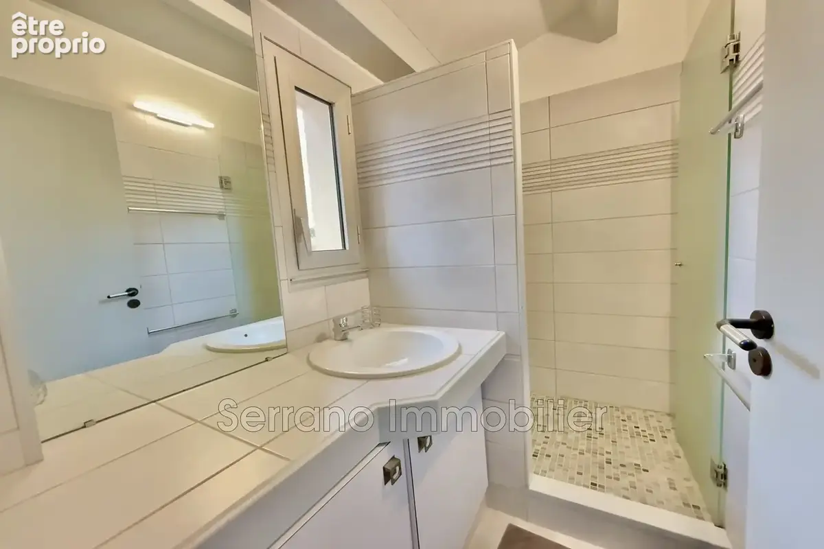 Maison 6 pièces 171 m² à vendre à Bagnols-Sur-Ceze (30200) - photo 9