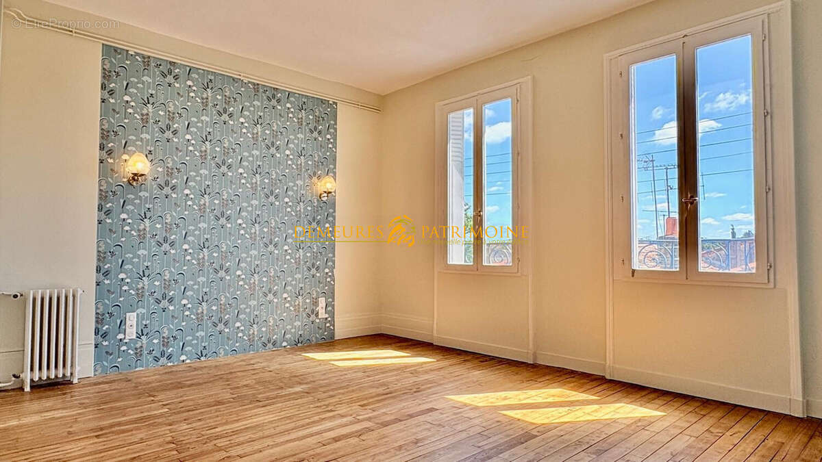 Appartement 140 m² à Angouleme  - photo 2