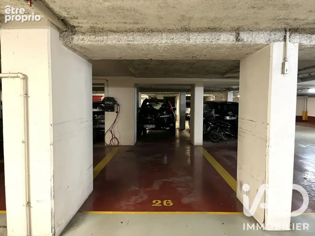 Photo 1 - Parking à PARIS-14E