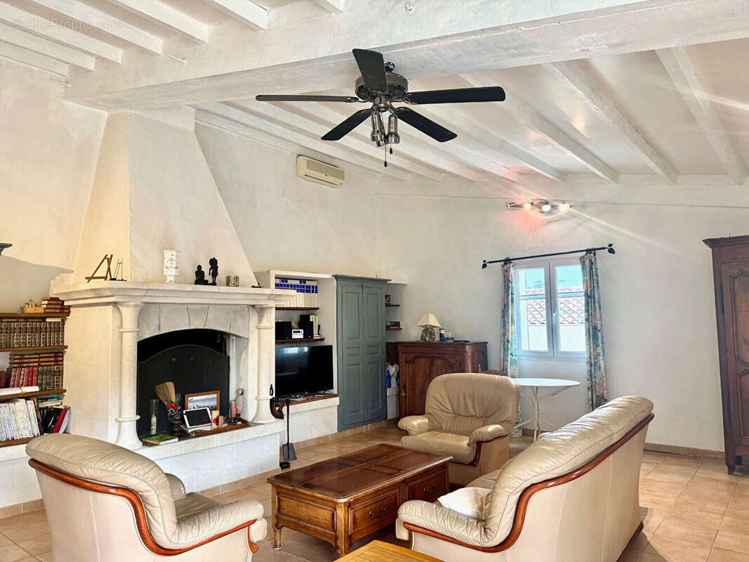 Maison à VILLENEUVE-LES-AVIGNON