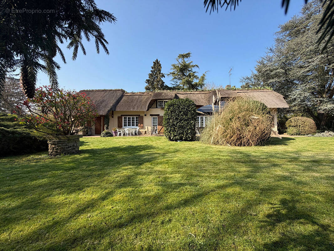 Maison à LE VAL-DAVID