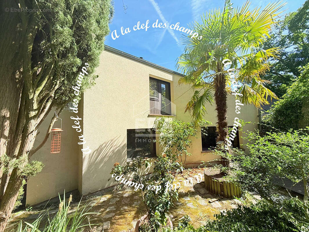 Maison à GIF-SUR-YVETTE