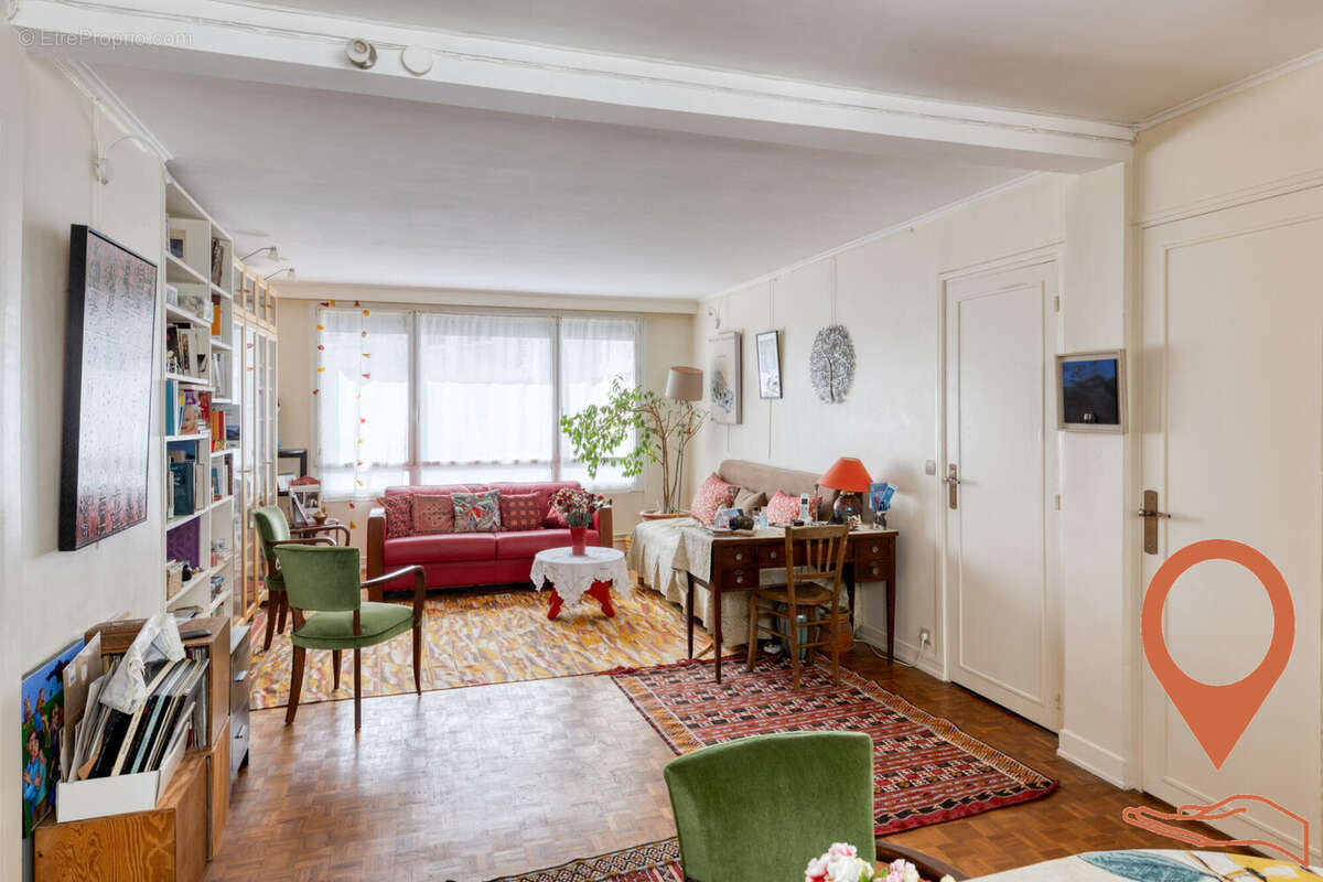 Appartement à PARIS-18E