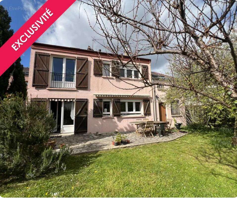 Maison à VILLEPREUX