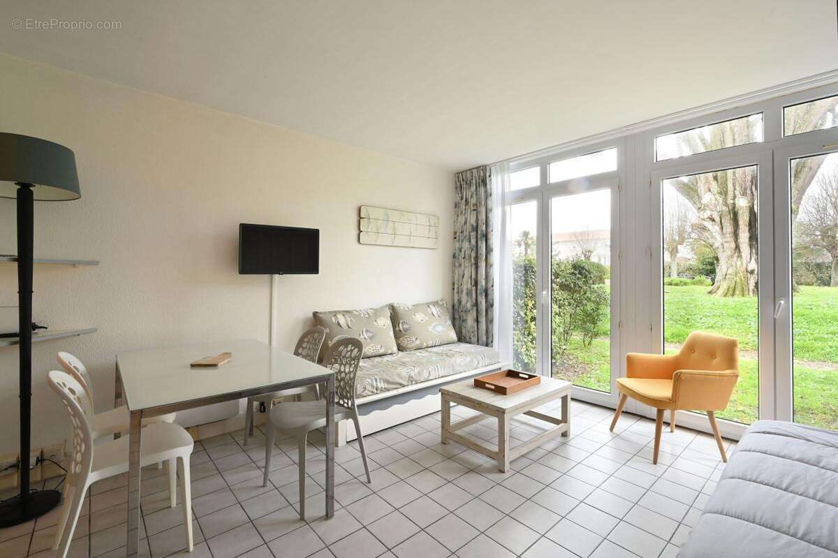 Appartement à SAINT-MARTIN-DE-RE