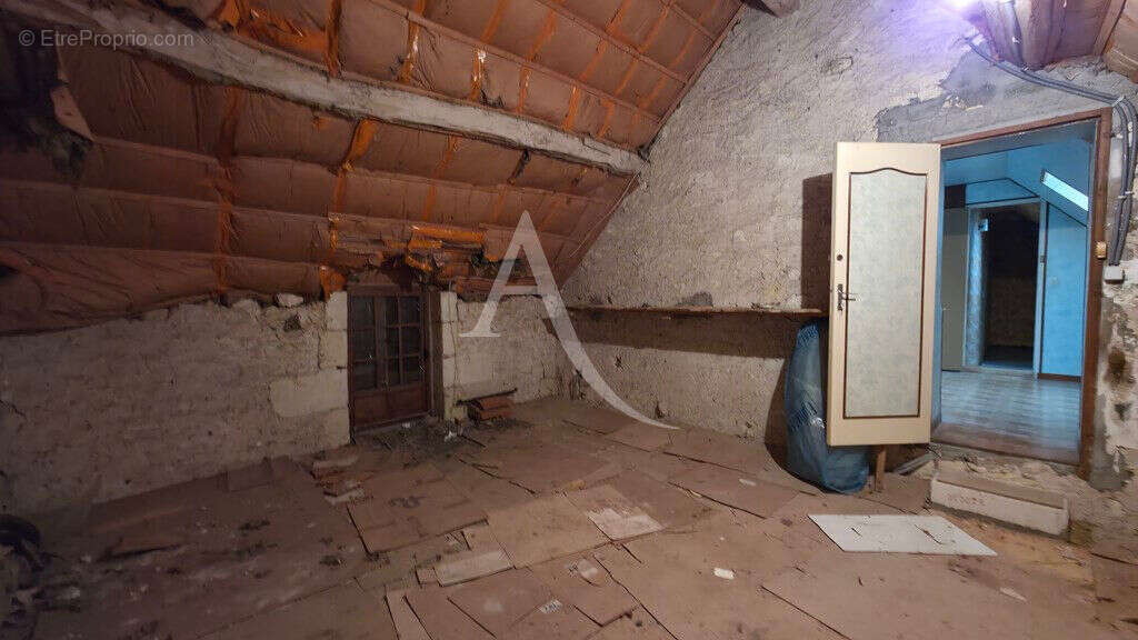 Maison à SAINT-ROMAIN-SUR-CHER