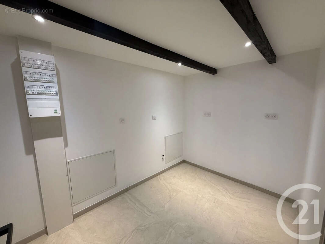 Maison 158 m² à Dommartin-Aux-Bois  - photo 6
