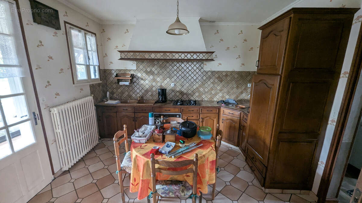 Maison à MAGNE