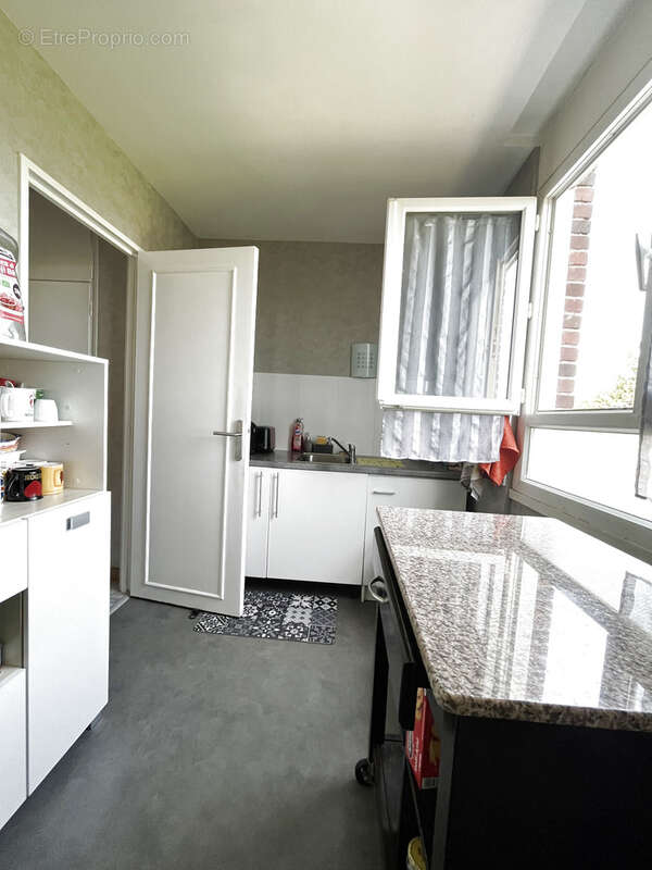 Appartement à SURVILLIERS