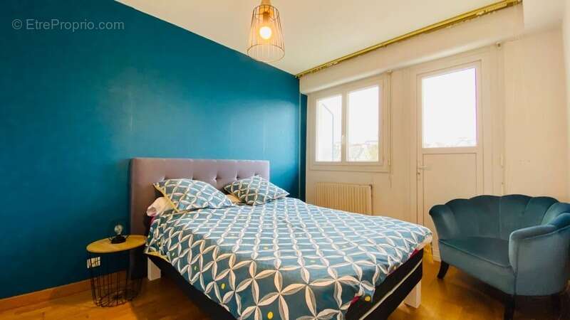 Dpt Finistère (29), à vendre QUIMPER quartier Kerfeunteun Appartement T4 de 75 m² Habitable - Cave - Deux Balcons - photo 11