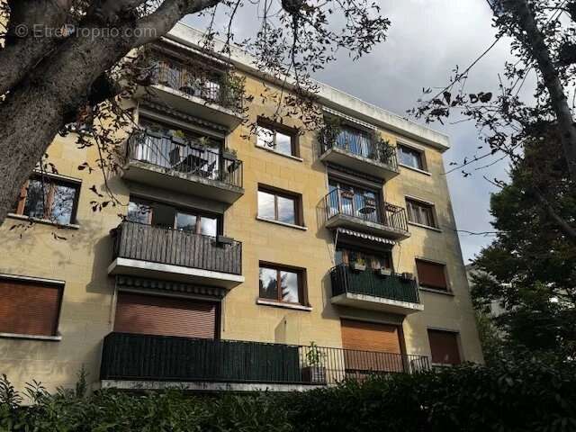 Appartement à LE PERREUX-SUR-MARNE