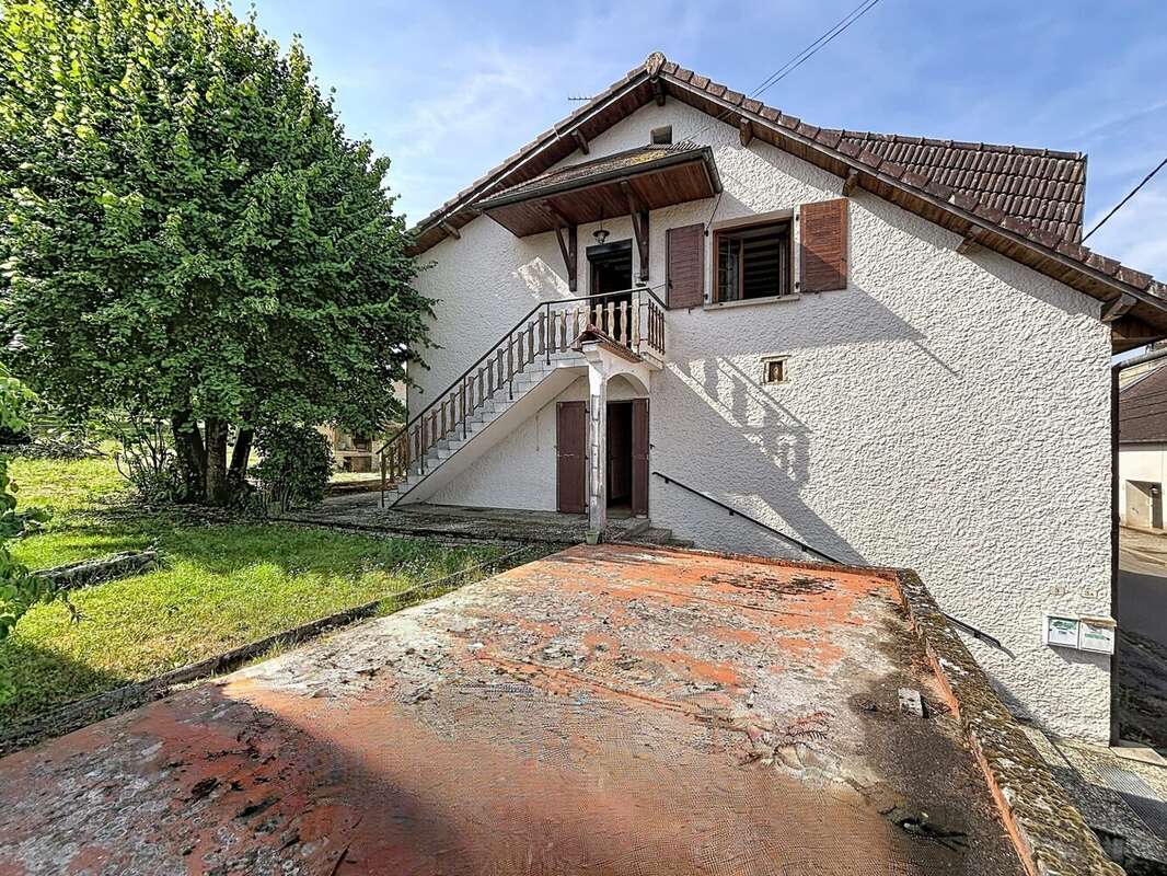 Maison 246 m² à Bourguignon-Les-La-Charite  - photo 6