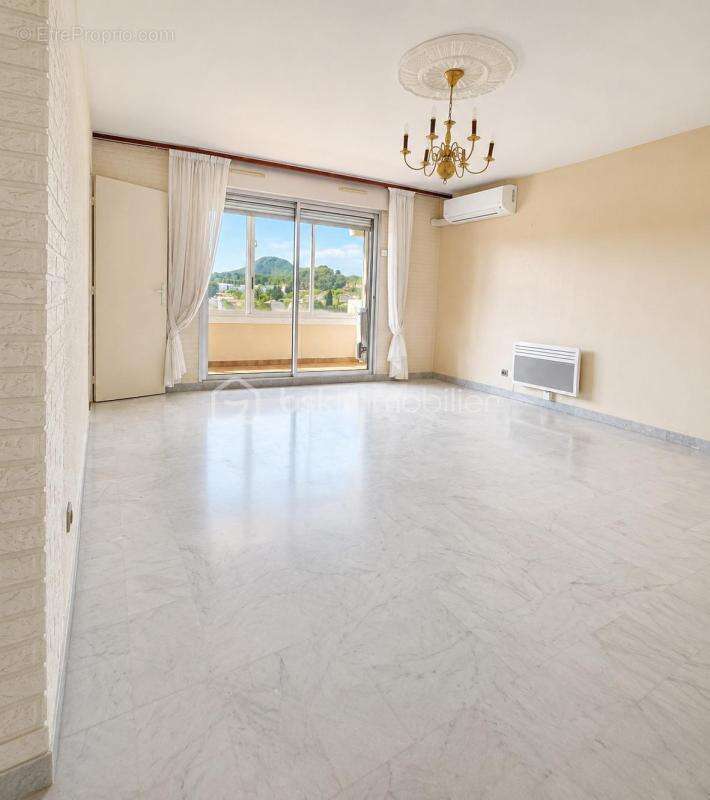 Appartement à AUBAGNE