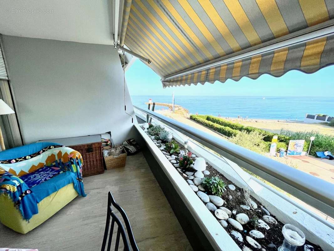 Appartement à VILLENEUVE-LOUBET