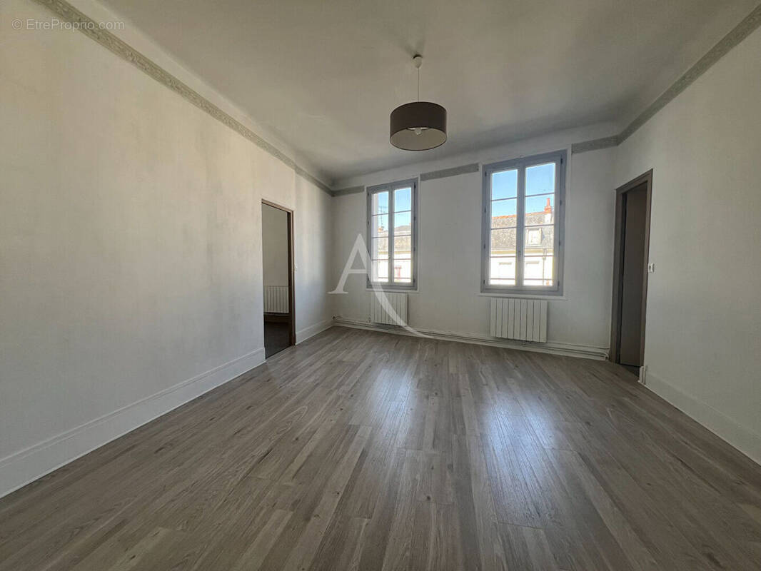 Appartement à MONTRICHARD