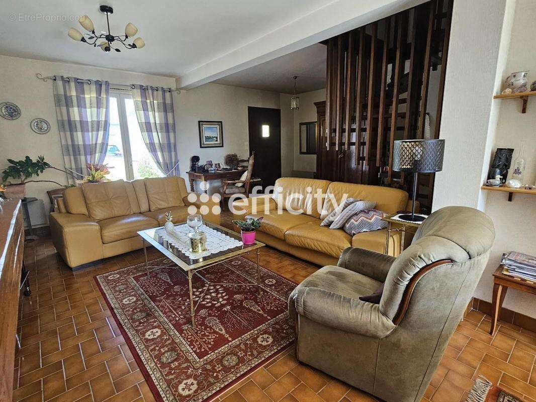 Maison 126 m² à La Rochelle  - photo 2