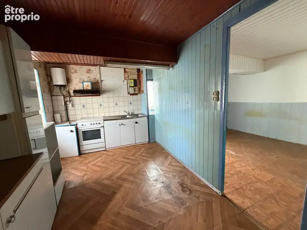 Corpe (85320) au calme adorable maison en pierres 4 chambres a rafraichir avec annexe et jardin clos - photo 6