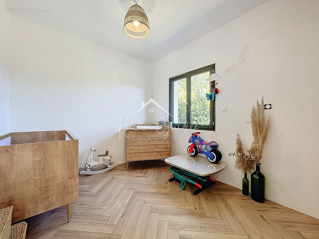 Maison plain-pied f4 99 m2 de 2023 - photo 17