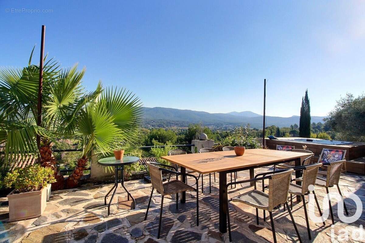 Photo 3 - Maison à LE BEAUSSET