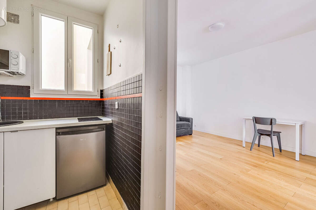 Appartement Paris 1 pièce(s) 24 m2 - photo 10