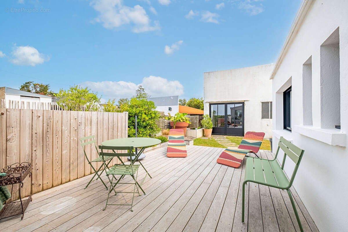 Maison Guérande 140m2 + Studio 26.70m2 - photo 2
