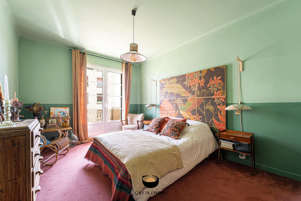 Appartement à MARSEILLE-5E