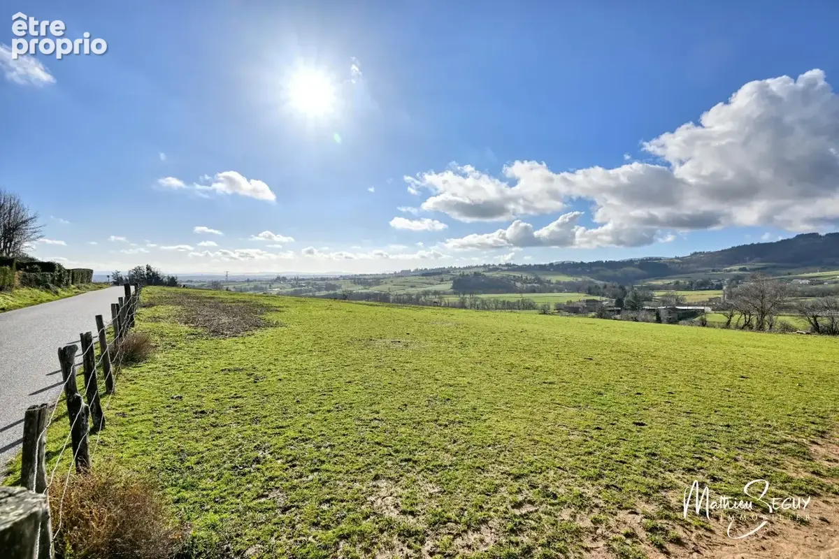 Jolie terrain avec vue pour accueillir tous vos projets de vie ! - photo 6