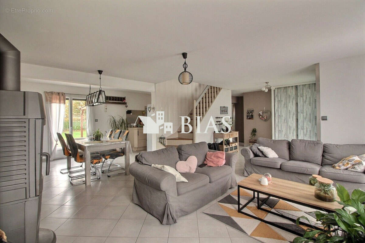 Maison à LE NEUBOURG