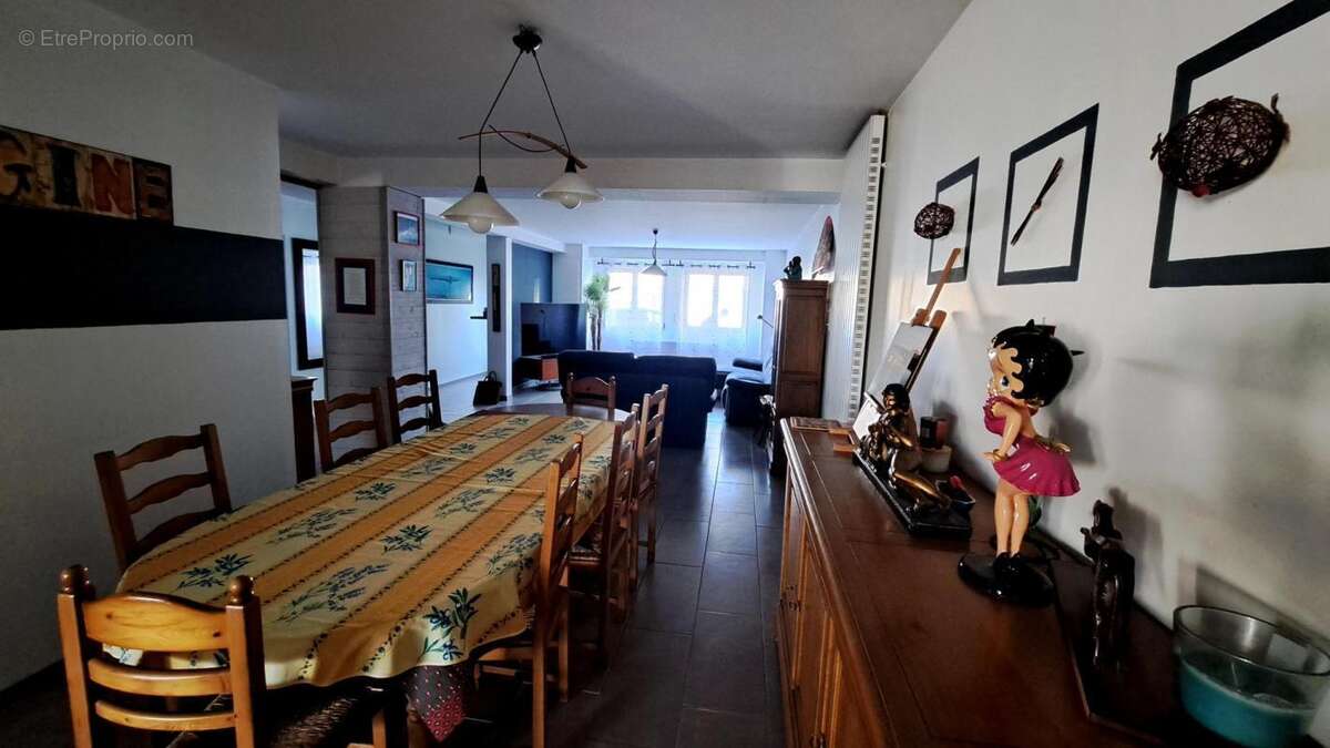 Maison à CERANS-FOULLETOURTE