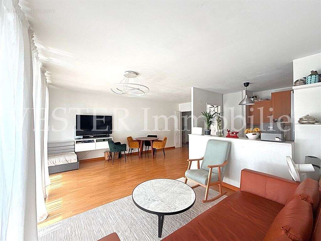 Appartement à LE PERREUX-SUR-MARNE