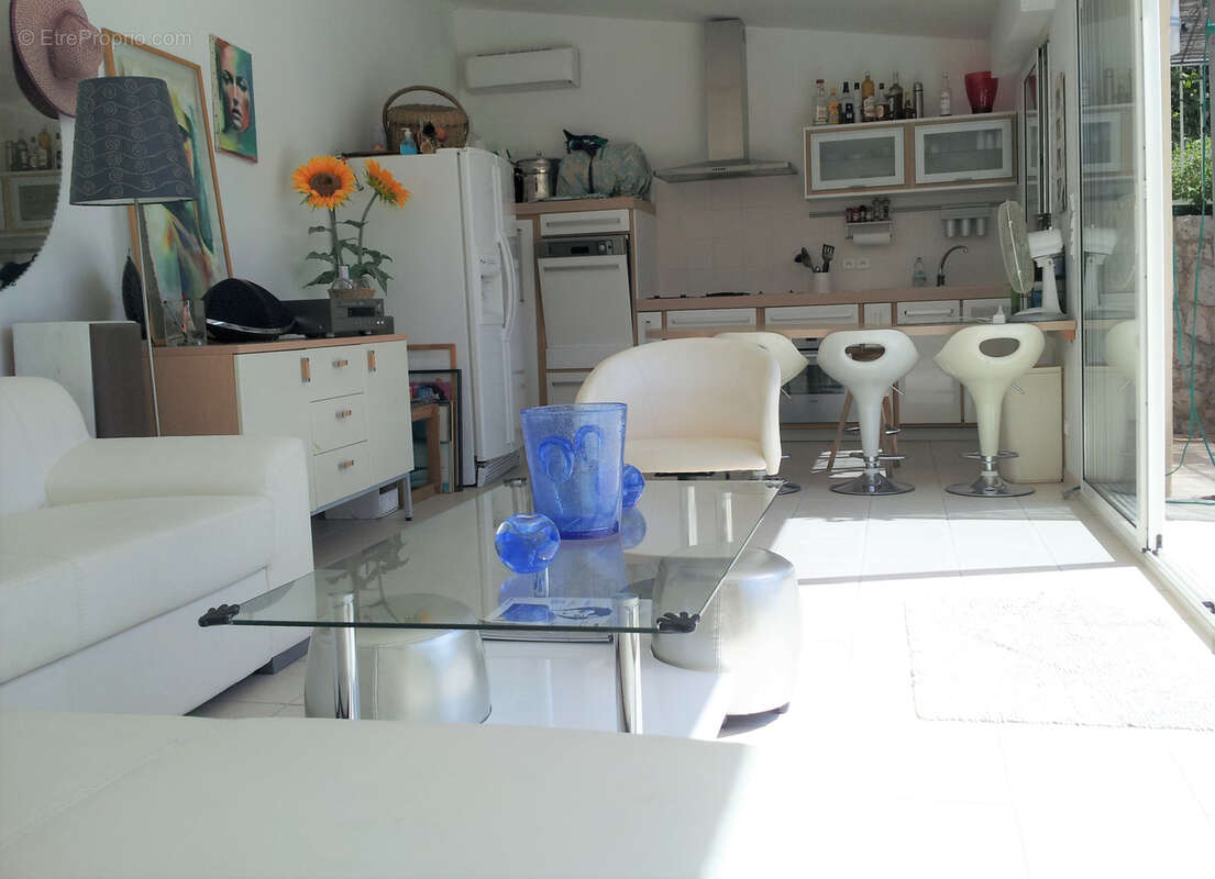 Propriete vence vue degagee collines piscine - photo 16