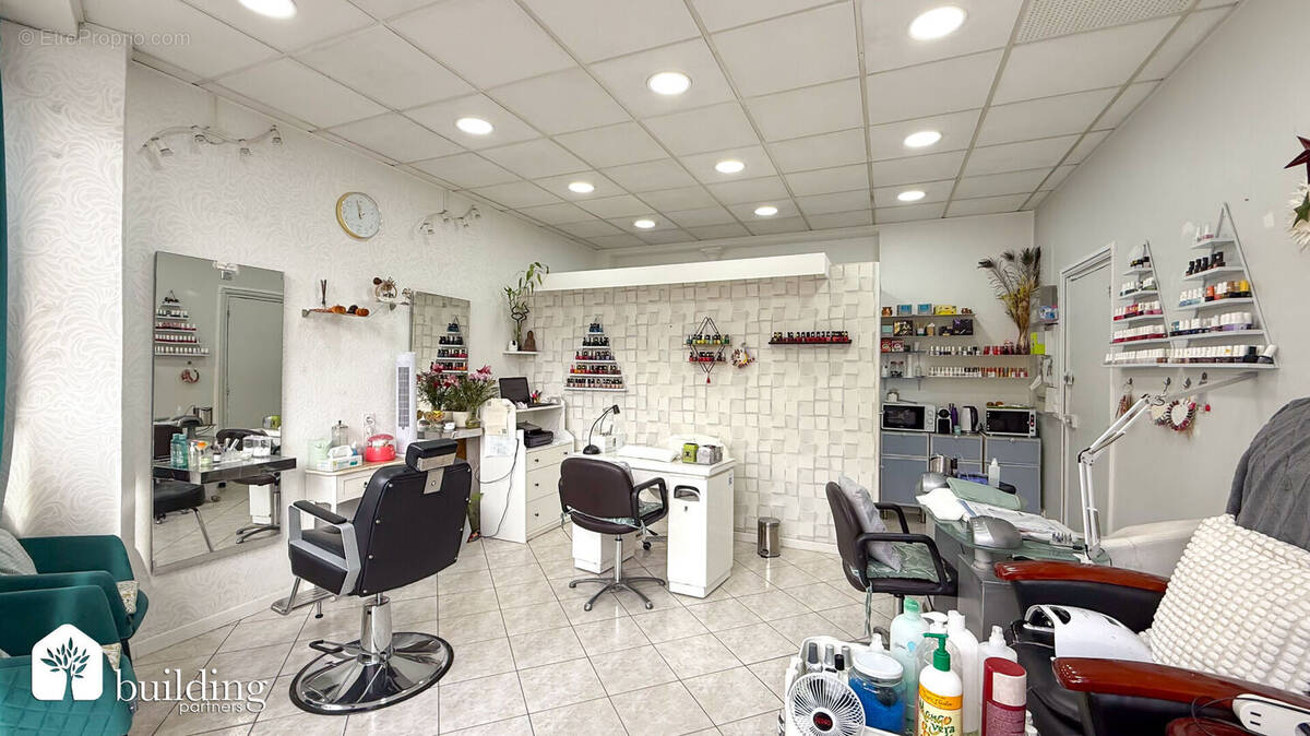 Commerce à ASNIERES-SUR-SEINE