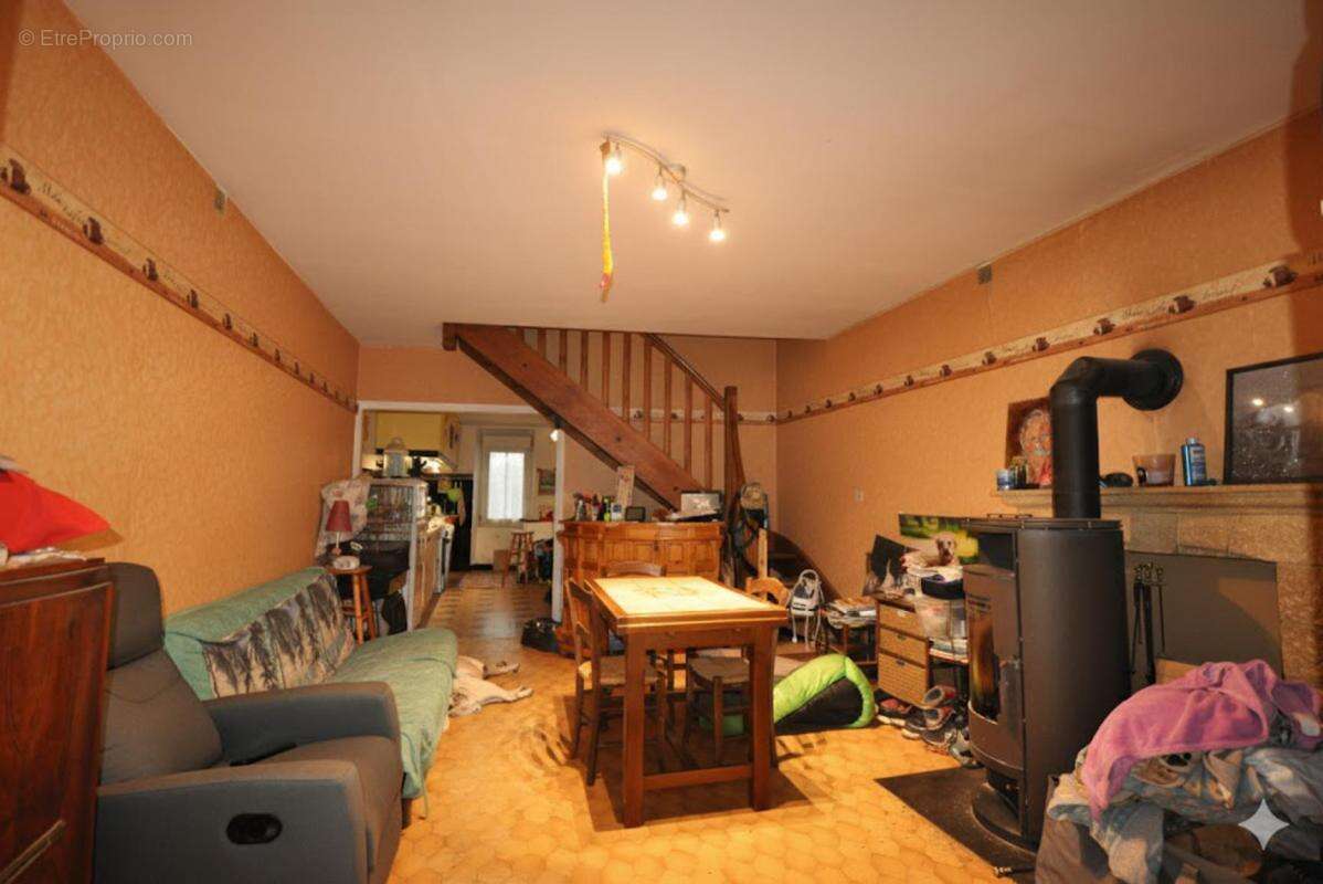 Maison à VILLEFRANCHE-D&#039;ALBIGEOIS