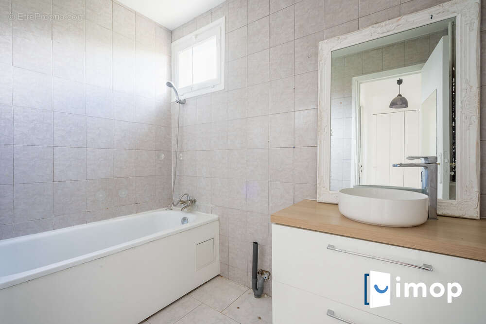 Appartement à ROSNY-SOUS-BOIS